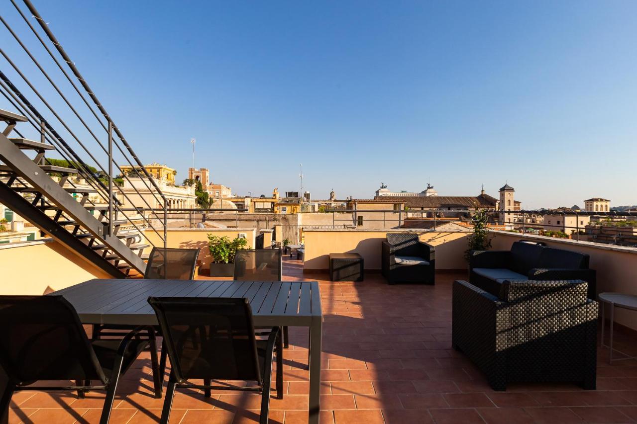 Vivilo Roma Trevi - Luxury Experience - Private Jacuzzi On Terrace - Insane View Otel Dış mekan fotoğraf